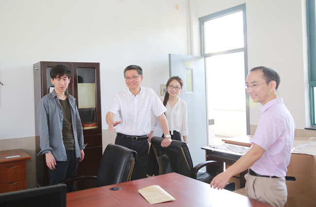 3宣书记来学院_副本.jpg 3宣书记来学院_副本.jpg