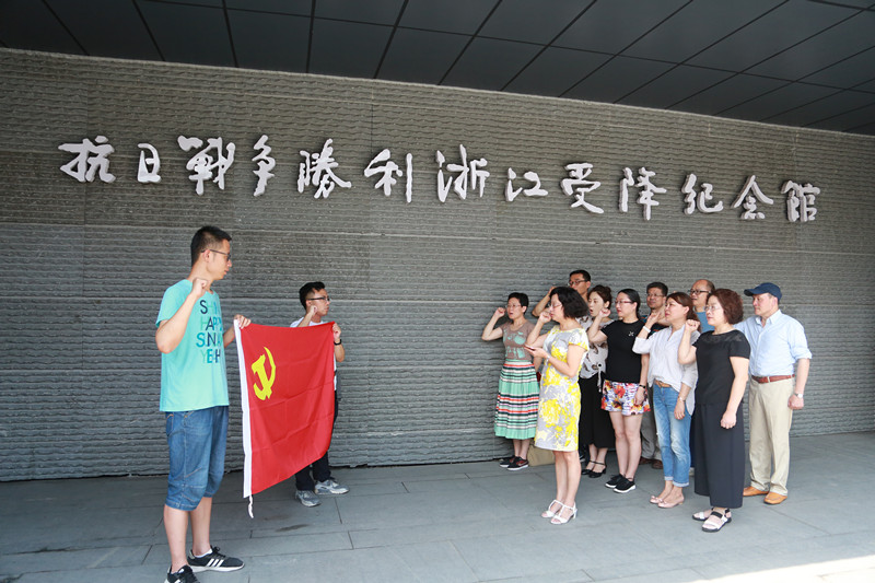 ZHAO9814_副本.jpg ZHAO9814_副本.jpg